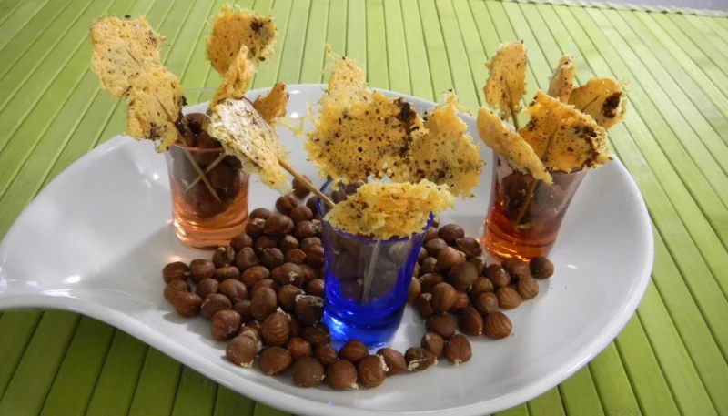 Craquants (croquants) aux noisettes