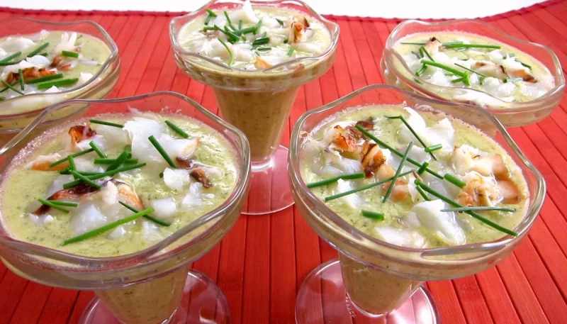 Gaspacho facile de brocolis et petits pois