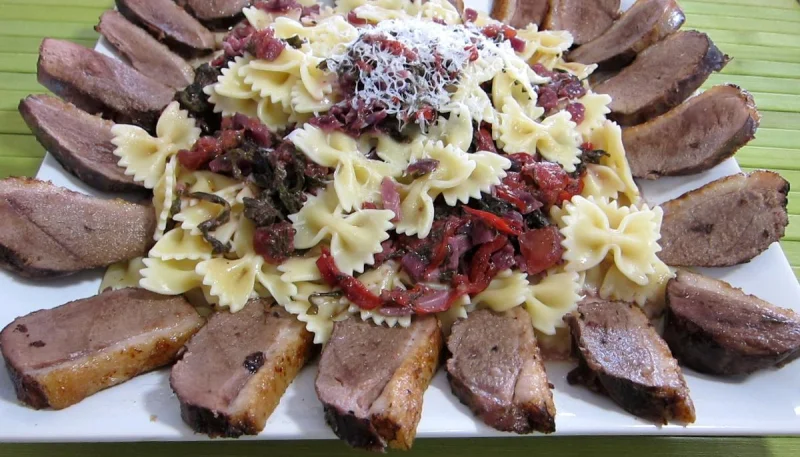 Fricassée de légumes et son magret de canard