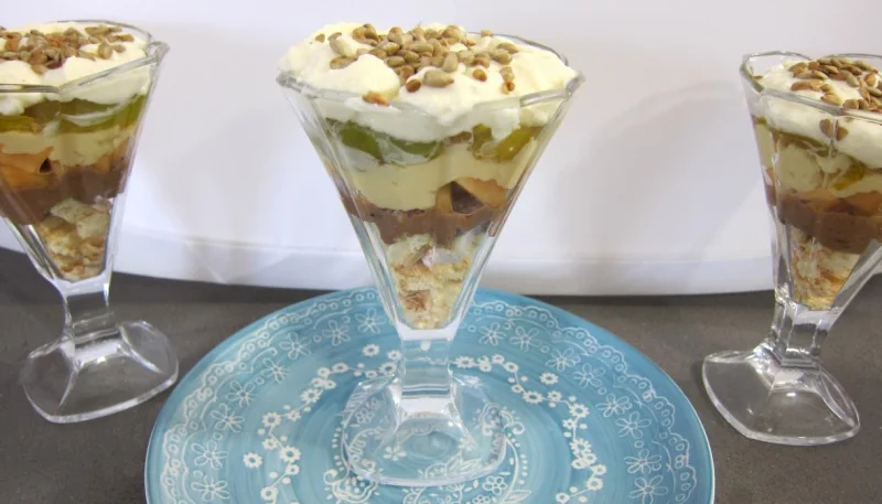 Trifles aux prunes et graines de tournesol