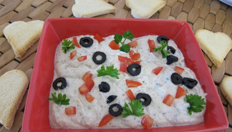 Dip à la grecque et ses crudités