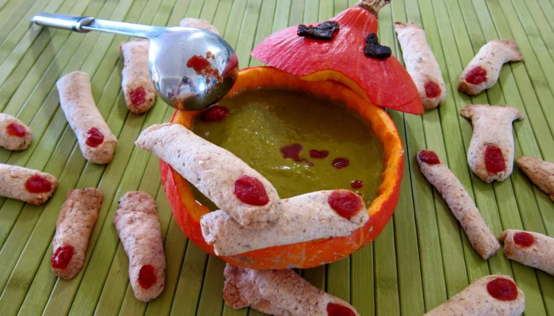 Velouté de doigts de croque-morts pour halloween
