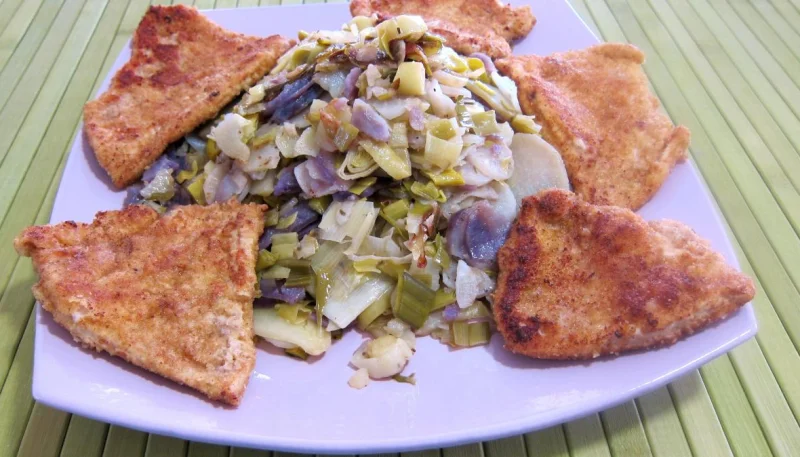Vitelottes et légumes aux filets de dinde panés