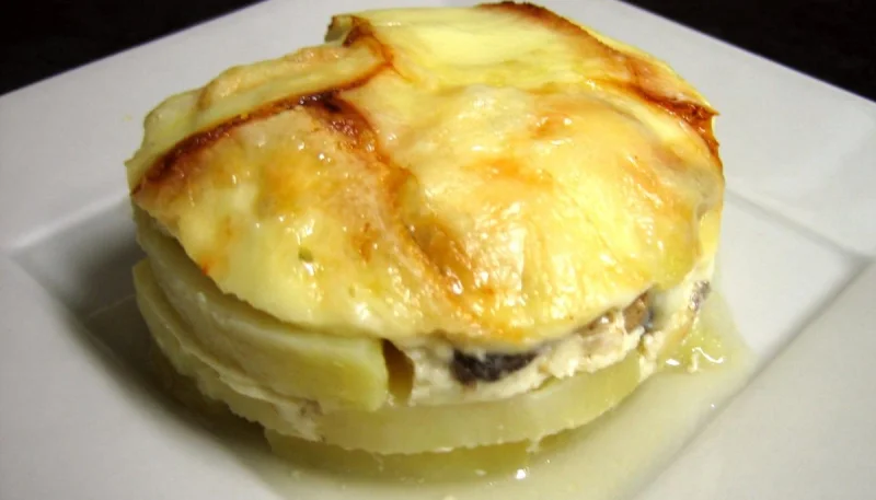 Pommes de terre à la raclette