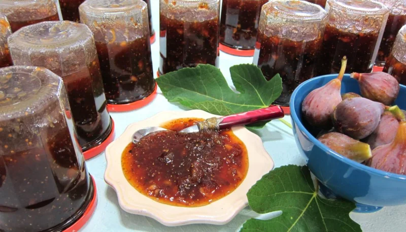Confiture de figues aux mendiants
