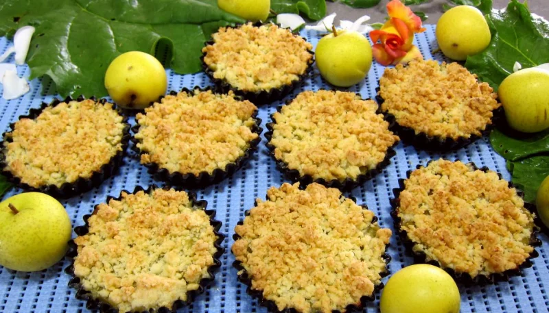 Crumble à la rhubarbe et nashis