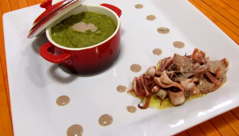 Purée à l'oseille avec ses encornets