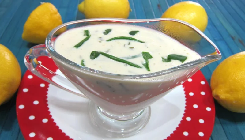 Sauce au citron et ciboulette