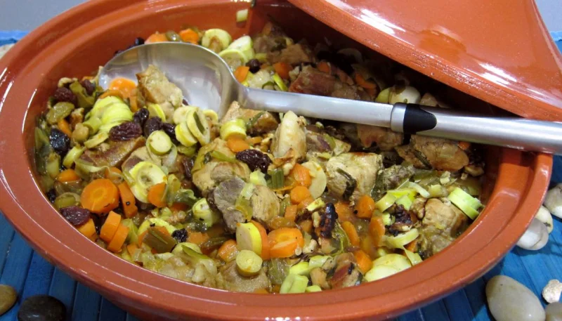 Rouelle de porc au vin blanc en tajine