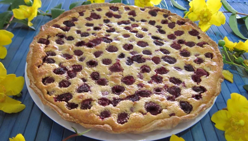 Tarte aux framboises et noisettes