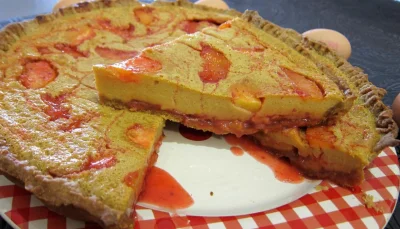 Tarte aux pêches aux pralines roses