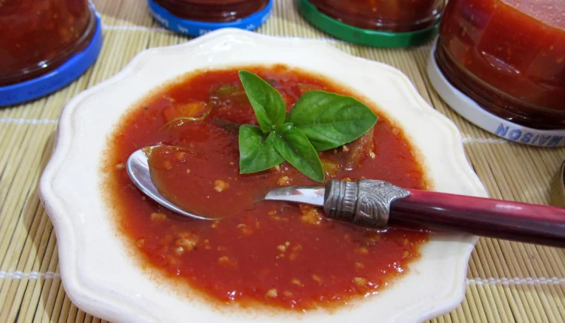 Conserve de sauce tomate au blanc de dinde