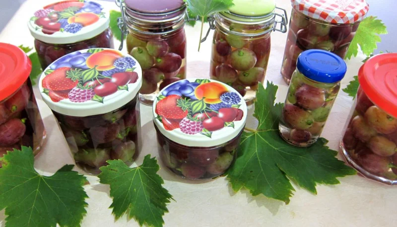 Raisins à l'eau de vie et épices