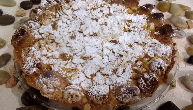 Tarte aux pommes et aux noisettes