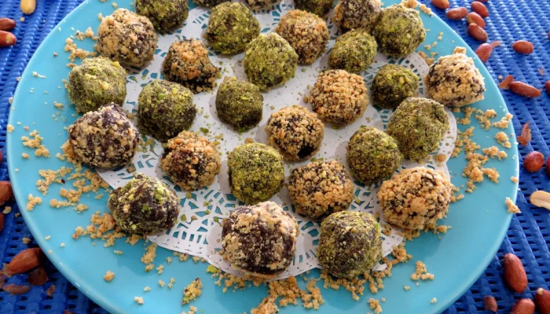 Truffes pistaches et cacahuètes