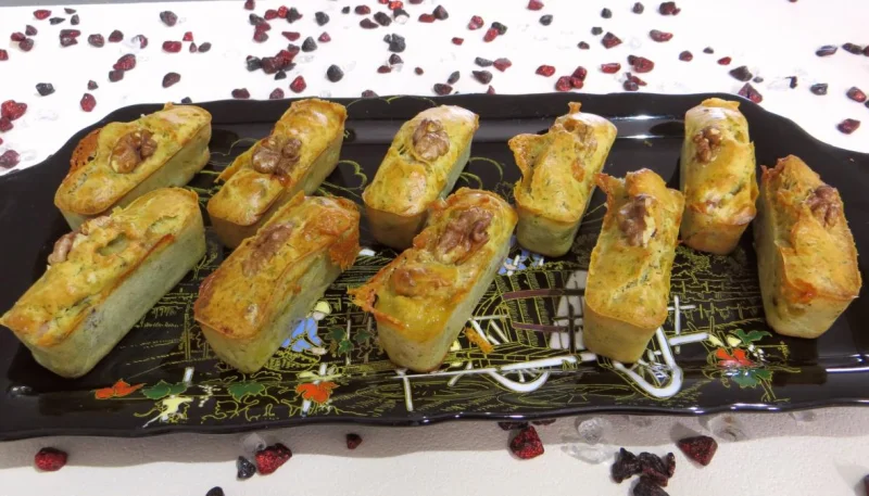 Mini cakes au gorgonzola et aux noix