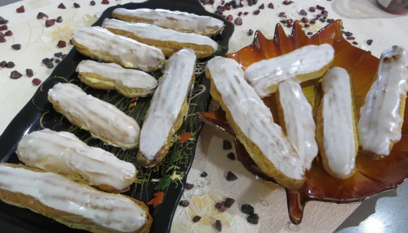 Eclairs à la liqueur d'Izarra