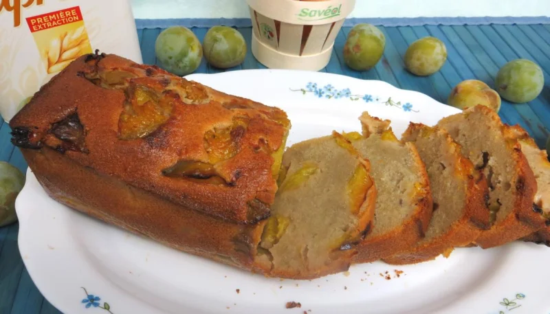 Cake aux reine-claude et sangria