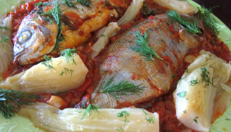Daurade à la tomate