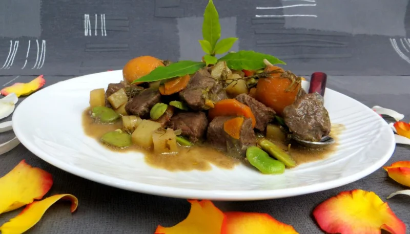 Blanquette de cerf aux nèfles