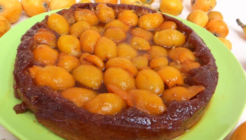 Tatin aux nèfles du Japon