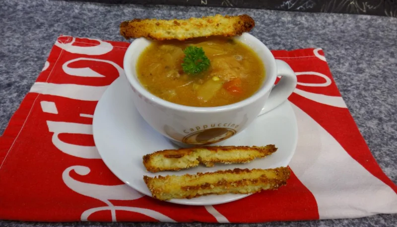 Soupe de légumes et tomme de brebis