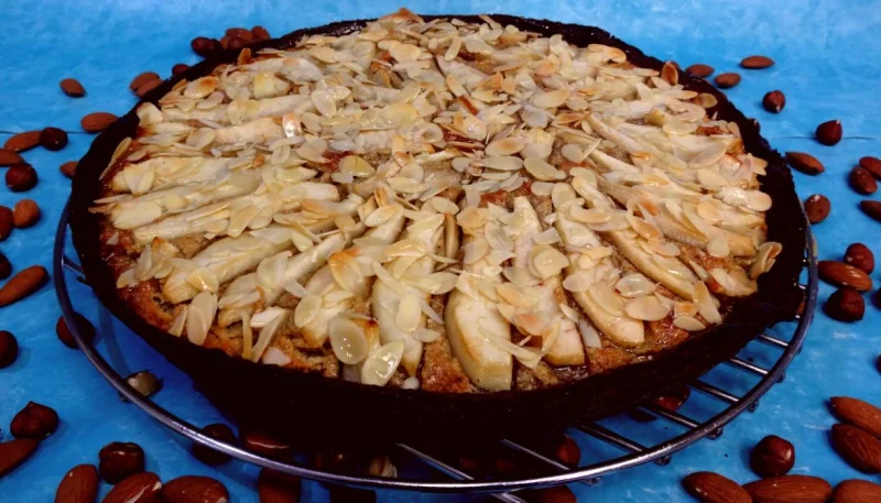 Tarte aux poires et fruits secs