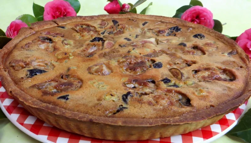 Clafoutis aux pruneaux et figues