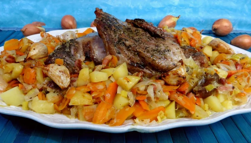 Epaule d'agneau aux légumes
