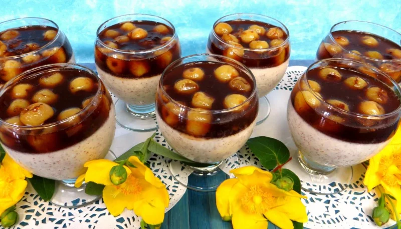 Blanc-manger aux cerises