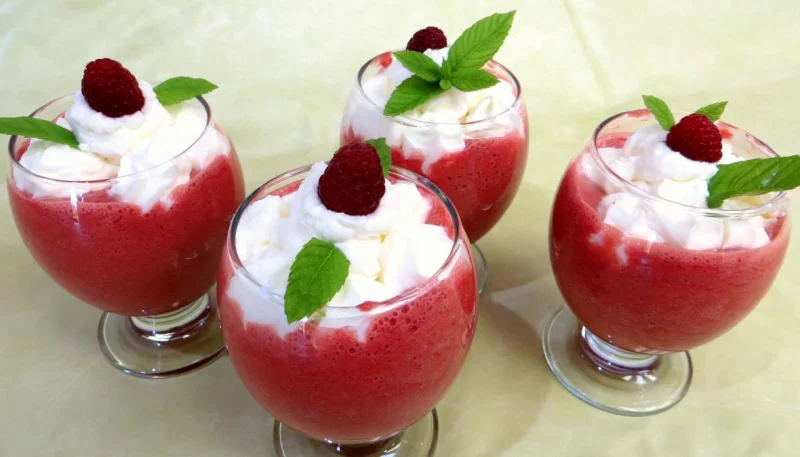 Cocktail de framboises au mascarpone