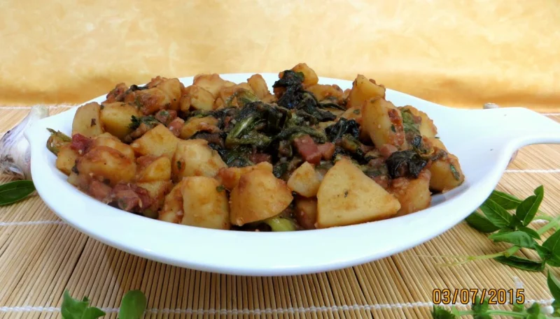 Chiffonnade de laitue aux lardons
