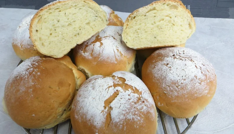 Pains à la sauge