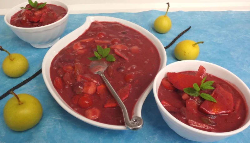 Salade de fruits au poivre et vanille