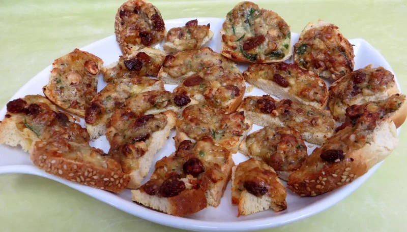 Bouchées de camembert aux noisettes