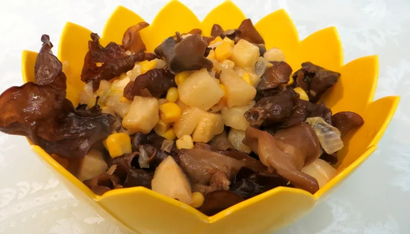 Champignons noirs à l'ail