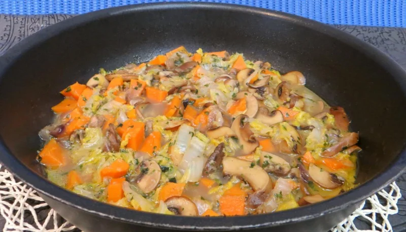 Chou chinois et légumes