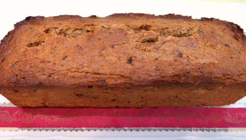 Gâteau aux pruneaux et noix de pécan