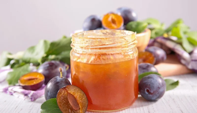 Confiture de prunes aux épices