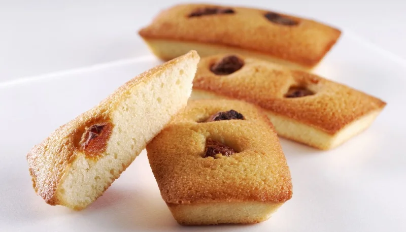 Financiers aux abricots secs