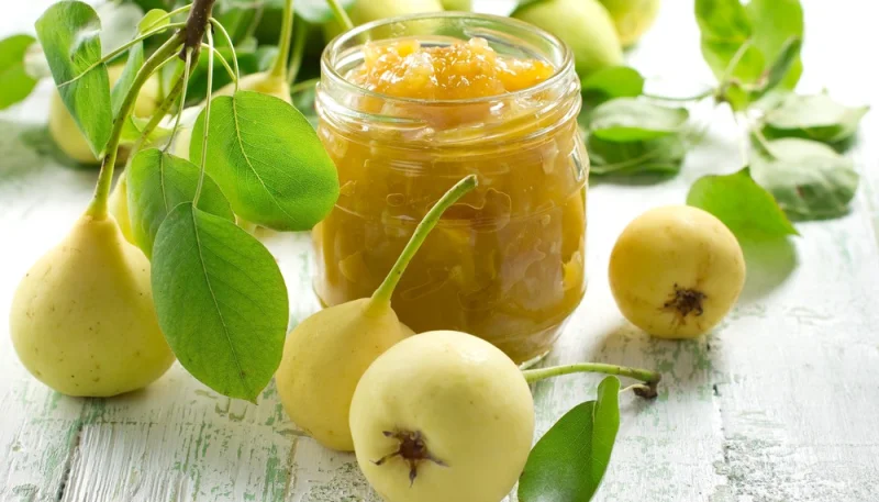 Gelée de nashis à la menthe