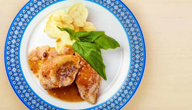 Poulet aux bananes