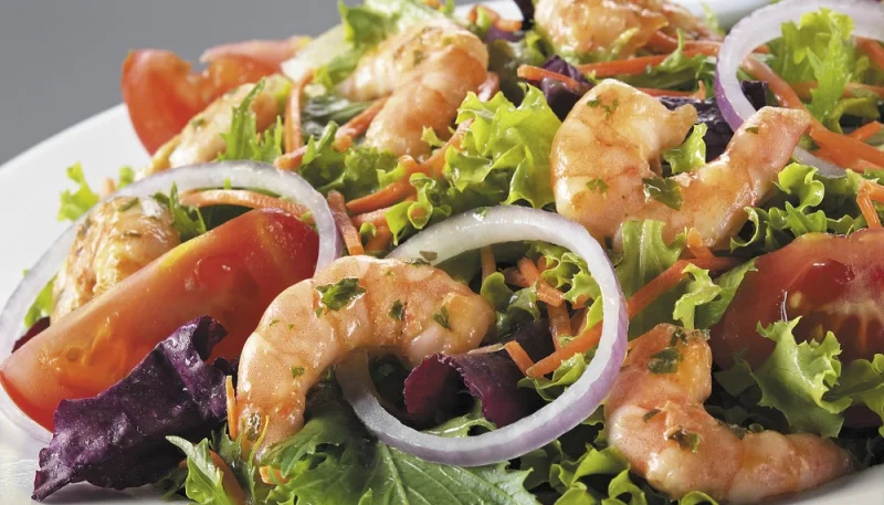 Salade cuite aux crevettes