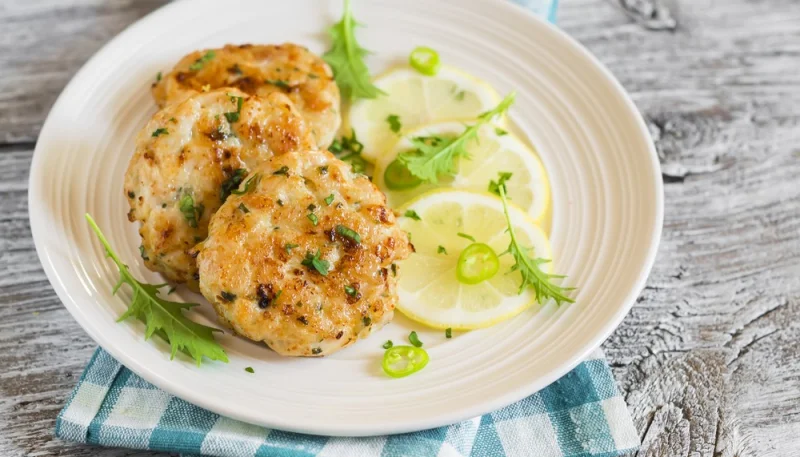 Boulettes de volaille, sauce au fromage blanc