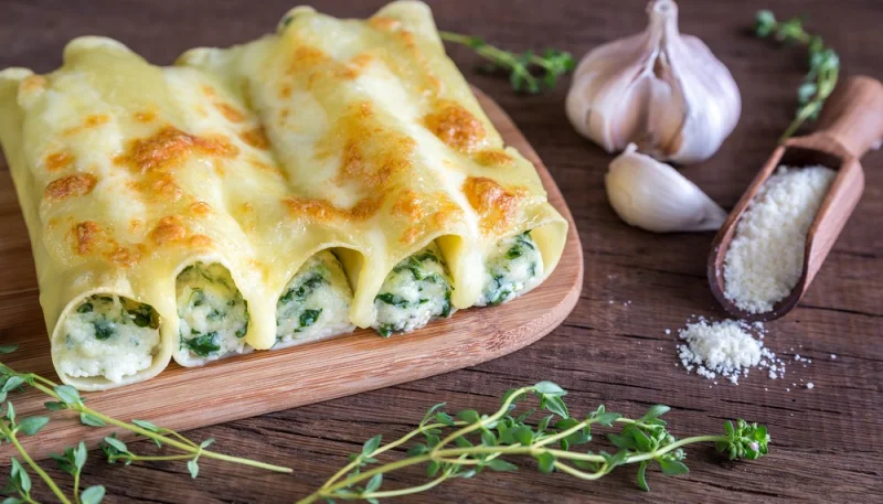 Cannelloni à la ricotta, jambon et épinards
