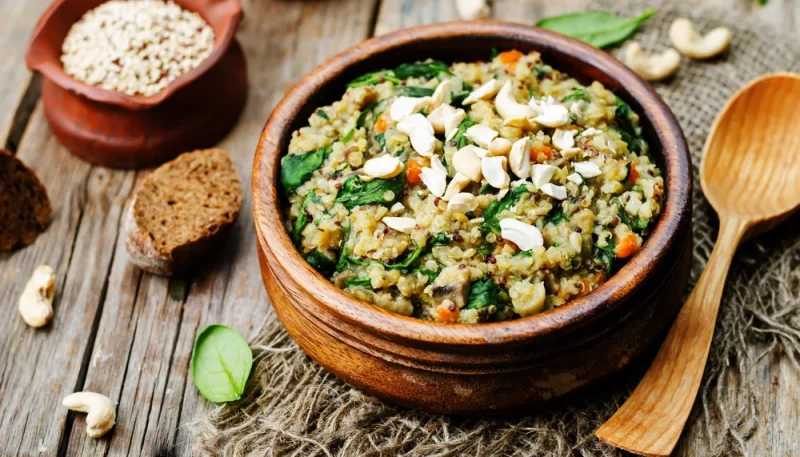 Salade de lentilles au curcuma, artichaut et thon