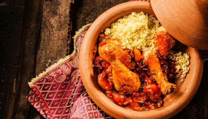 Tajine de poulet au coulis de tomates et au miel