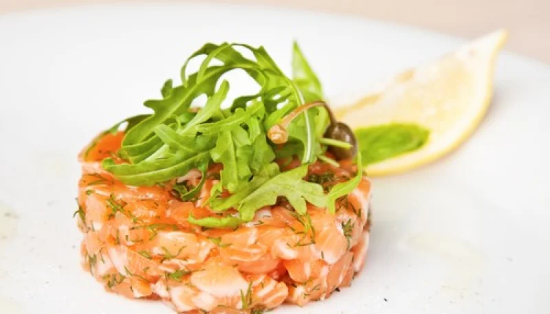 Tartare de saumon à l'aneth