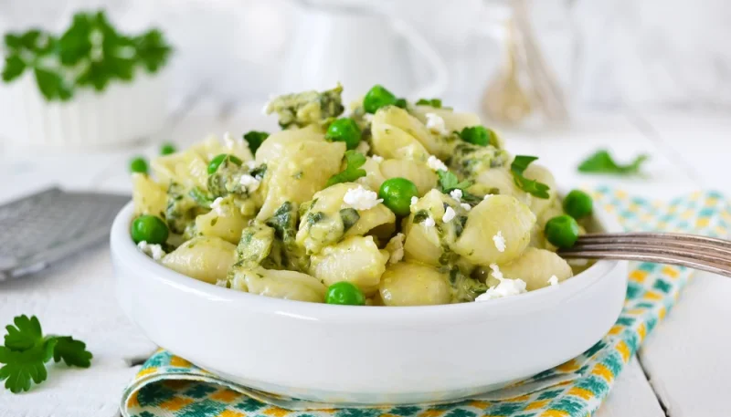 One pot pasta au poulet et petits pois