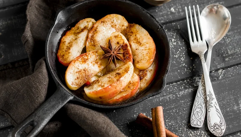 Confit de pommes à la vanille